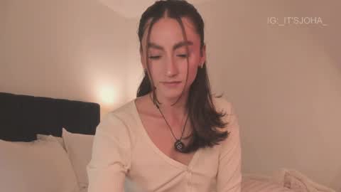 Snapshot of sweet_mara_cat chatting on April 2026 12:54:02 AM Mor online show from April 2026 12:54:02 AM