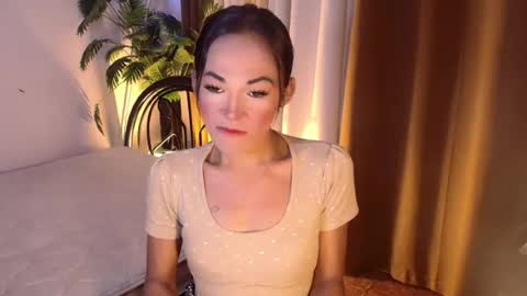 Snapshot of sweet_marry143 chatting on July 2026 04:16:01 AM marry online show from July 2026 04:16:01 AM