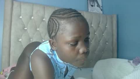 Snapshot of sweet_melodiyy chatting on November 2025 03:30:02 AM sweet_melodiyy online show from November 2025 03:30:02 AM