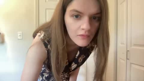 Snapshot of sweet_meow_madness chatting on June 2026 05:47:02 PM Sweet May online show from June 2026 05:47:02 PM