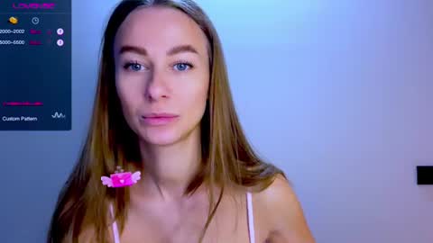 Mia online show from July 2026 10:42:01 AM