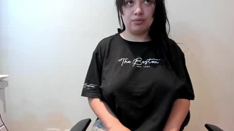 Snapshot of sweet_miiaa chatting on June 2026 08:14:02 PM Mia Johns online show from June 2026 08:14:02 PM