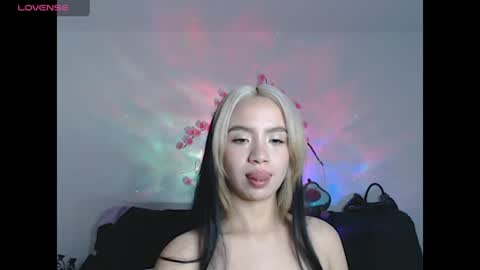 Snapshot of sweet_molly420 chatting on June 2026 11:03:02 PM sweet molly420 online show from June 2026 11:03:02 PM