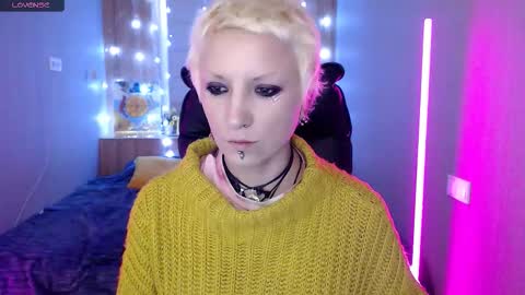 sweet_n_strong online show from December 2025 08:30:02 AM