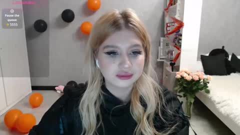 sweet_nicole_333 online show from October 2025 07:12:02 AM