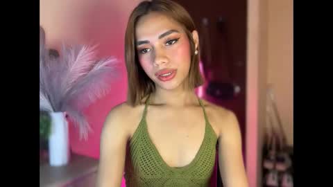 sweet_nikki03 online show from October 2025 09:01:01 PM