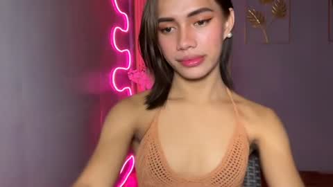 Snapshot of sweet_nikki03 chatting on April 2026 08:21:01 PM sweet_nikki03 online show from April 2026 08:21:01 PM