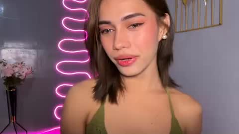 Snapshot of sweet_nikki03 chatting on April 2026 08:40:02 AM sweet_nikki03 online show from April 2026 08:40:02 AM