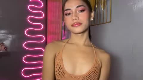 Snapshot of sweet_nikki03 chatting on May 2026 10:10:01 AM sweet_nikki03 online show from May 2026 10:10:01 AM