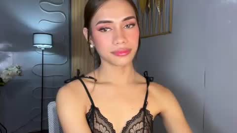 Snapshot of sweet_nikki03 chatting on May 2026 09:17:02 AM sweet_nikki03 online show from May 2026 09:17:02 AM
