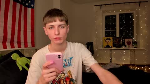 kira online show from December 2024 09:54:02 PM