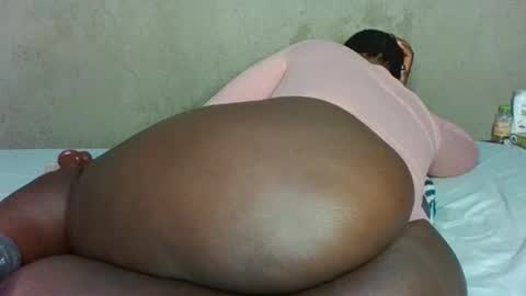 sweet_pie29 online show from April 2026 06:25:01 PM