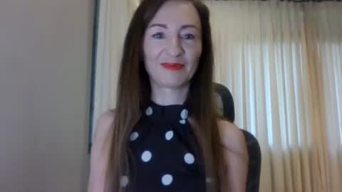 Snapshot of sweet_poeme chatting on June 2026 11:23:01 AM sweet_poeme online show from June 2026 11:23:01 AM