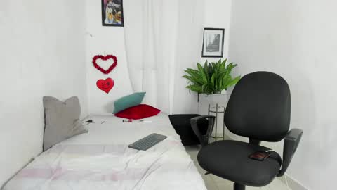 Snapshot of sweet_rose72 chatting on May 2026 12:40:02 AM sweet_rose72 online show from May 2026 12:40:02 AM