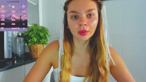 Snapshot of sweet_sabriina chatting on June 2026 06:19:02 AM Sabina online show from June 2026 06:19:02 AM