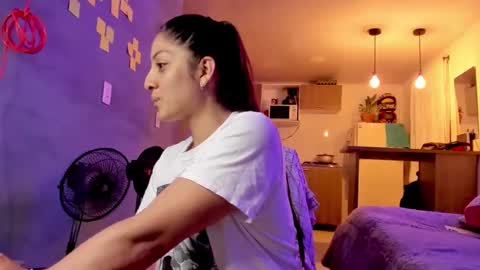 Sara online show from February 2025 11:37:01 PM