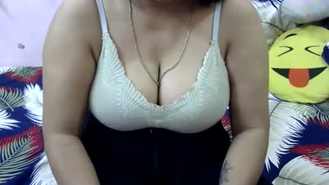 Snapshot of sweet_shivani chatting on May 2026 08:44:01 AM sweet_shivani online show from May 2026 08:44:01 AM