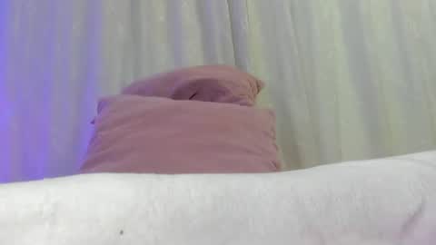Snapshot of sweet_skiinny chatting on June 2026 11:52:01 AM Adeline online show from June 2026 11:52:01 AM