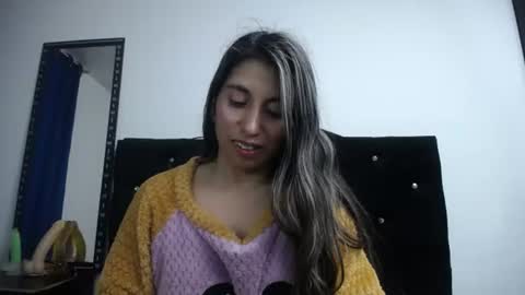 Snapshot of sweet_skylove_ chatting on July 2026 01:09:01 AM Adriana online show from July 2026 01:09:01 AM