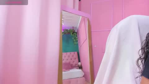 Yeileen online show from March 2026 09:54:02 PM