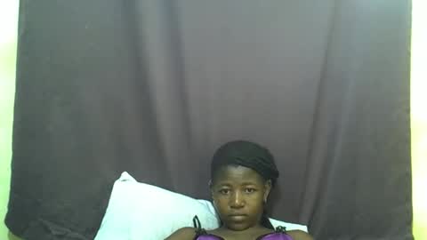 Snapshot of sweet_tattiana chatting on May 2026 06:32:03 AM Tatty online show from May 2026 06:32:03 AM