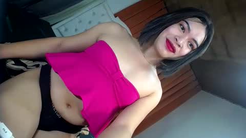 sweet_trexie online show from April 2026 12:59:02 AM