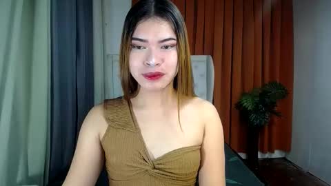 Snapshot of sweet_trexie chatting on May 2026 10:48:02 PM sweet_trexie online show from May 2026 10:48:02 PM