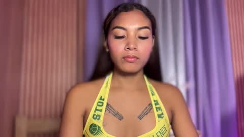 Snapshot of sweet_trishaxx chatting on May 2026 02:06:02 AM Trisha online show from May 2026 02:06:02 AM