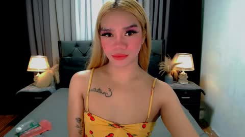 Snapshot of sweet_zoey12 chatting on April 2026 09:30:02 AM bea takashi online show from April 2026 09:30:02 AM