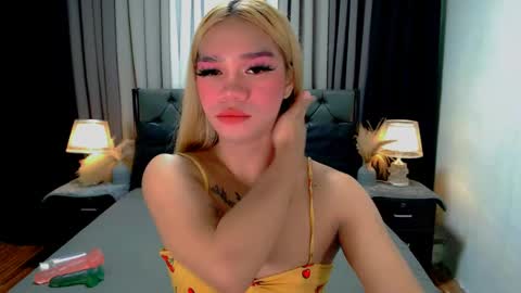 Snapshot of sweet_zoey12 chatting on April 2026 10:07:02 AM bea takashi online show from April 2026 10:07:02 AM