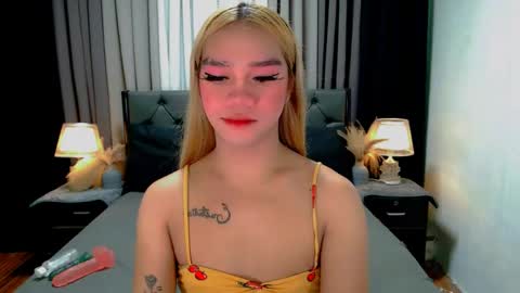 Snapshot of sweet_zoey12 chatting on April 2026 09:36:02 AM bea takashi online show from April 2026 09:36:02 AM