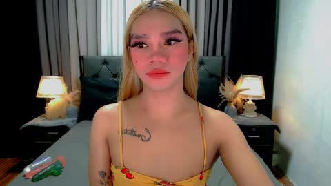 Snapshot of sweet_zoey12 chatting on May 2026 09:26:02 AM bea takashi online show from May 2026 09:26:02 AM