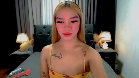 Snapshot of sweet_zoey12 chatting on May 2026 09:27:01 AM bea takashi online show from May 2026 09:27:01 AM