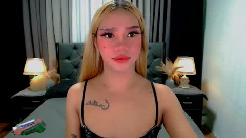 Snapshot of sweet_zoey12 chatting on May 2026 10:20:01 AM bea takashi online show from May 2026 10:20:01 AM