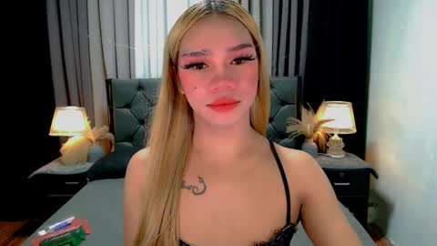 Snapshot of sweet_zoey12 chatting on May 2026 09:49:02 AM bea takashi online show from May 2026 09:49:02 AM