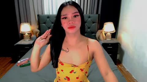 Snapshot of sweet_zoey12 chatting on June 2026 09:44:02 AM bea takashi online show from June 2026 09:44:02 AM