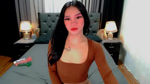 Snapshot of sweet_zoey12 chatting on June 2026 02:33:01 PM bea takashi online show from June 2026 02:33:01 PM