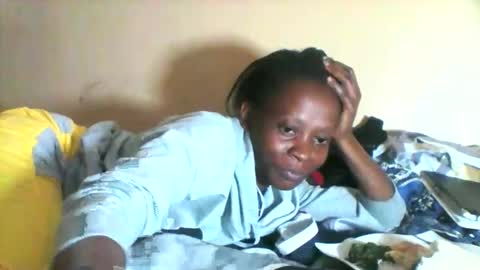 LIANAH online show from November 2025 05:44:01 PM