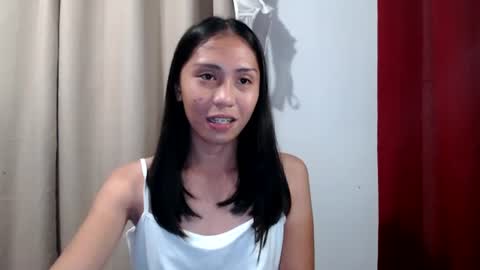Snapshot of sweetasiancolleen chatting on July 2026 04:42:02 PM colleen online show from July 2026 04:42:02 PM