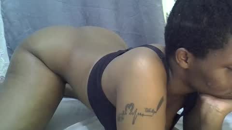 sweetass689 online show from October 2025 09:12:02 PM