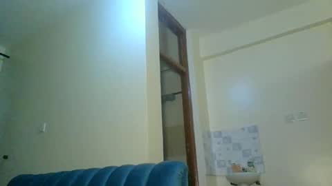 Snapshot of sweetass_02 chatting on November 2025 10:07:01 AM bianca online show from November 2025 10:07:01 AM