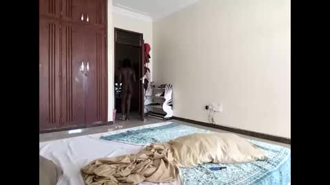 Lunargirl online show from October 2025 09:21:02 AM