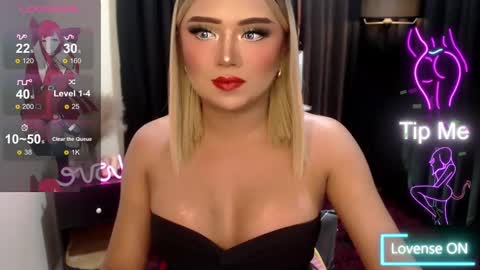 Snapshot of sweetbella118 chatting on March 2025 07:54:01 AM bella online show from March 2025 07:54:01 AM