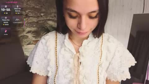 Kim online show from February 2026 01:11:01 AM