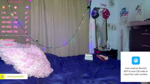 Snapshot of sweetc4meron chatting on December 2024 12:01:02 PM Cameron Alejandro online show from December 2024 12:01:02 PM