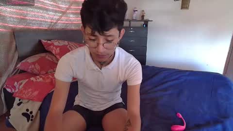 Snapshot of sweetc4meron chatting on October 2025 05:35:01 PM Cameron Alejandro online show from October 2025 05:35:01 PM