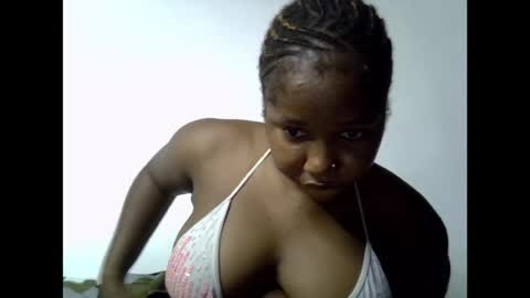 Snapshot of sweetcoochiex chatting on June 2026 10:50:01 AM sweetcoochiex online show from June 2026 10:50:01 AM