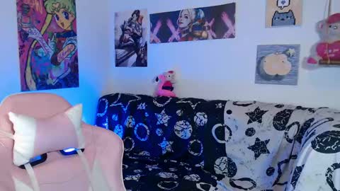       Independent model online show from February 2025 06:39:02 AM