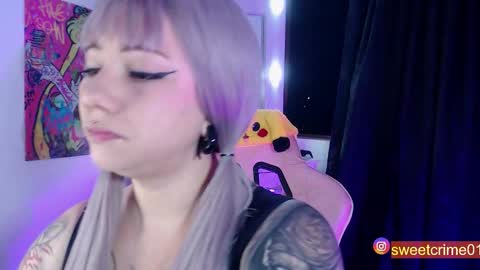       Independent model online show from October 2025 04:26:01 AM