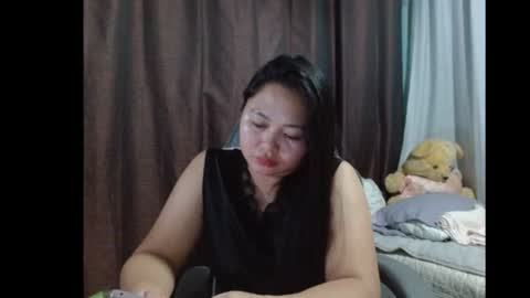 Snapshot of sweetdemurelady chatting on May 2026 01:19:01 PM Lynn online show from May 2026 01:19:01 PM